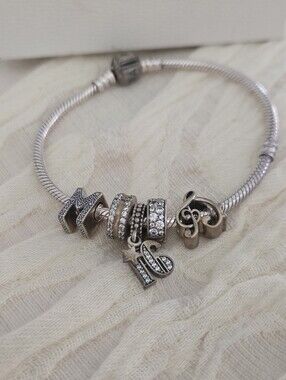 Pandora Bracelet With Sweet 16